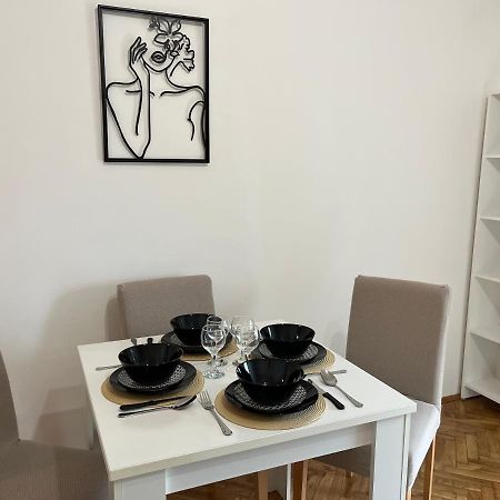Apartment Sophie โนวีซาด ภายนอก รูปภาพ