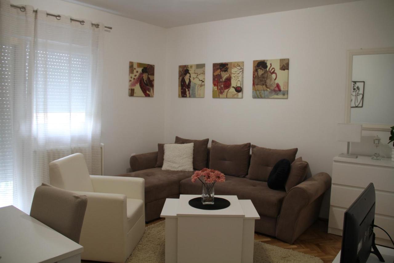 Apartment Sophie โนวีซาด ภายนอก รูปภาพ